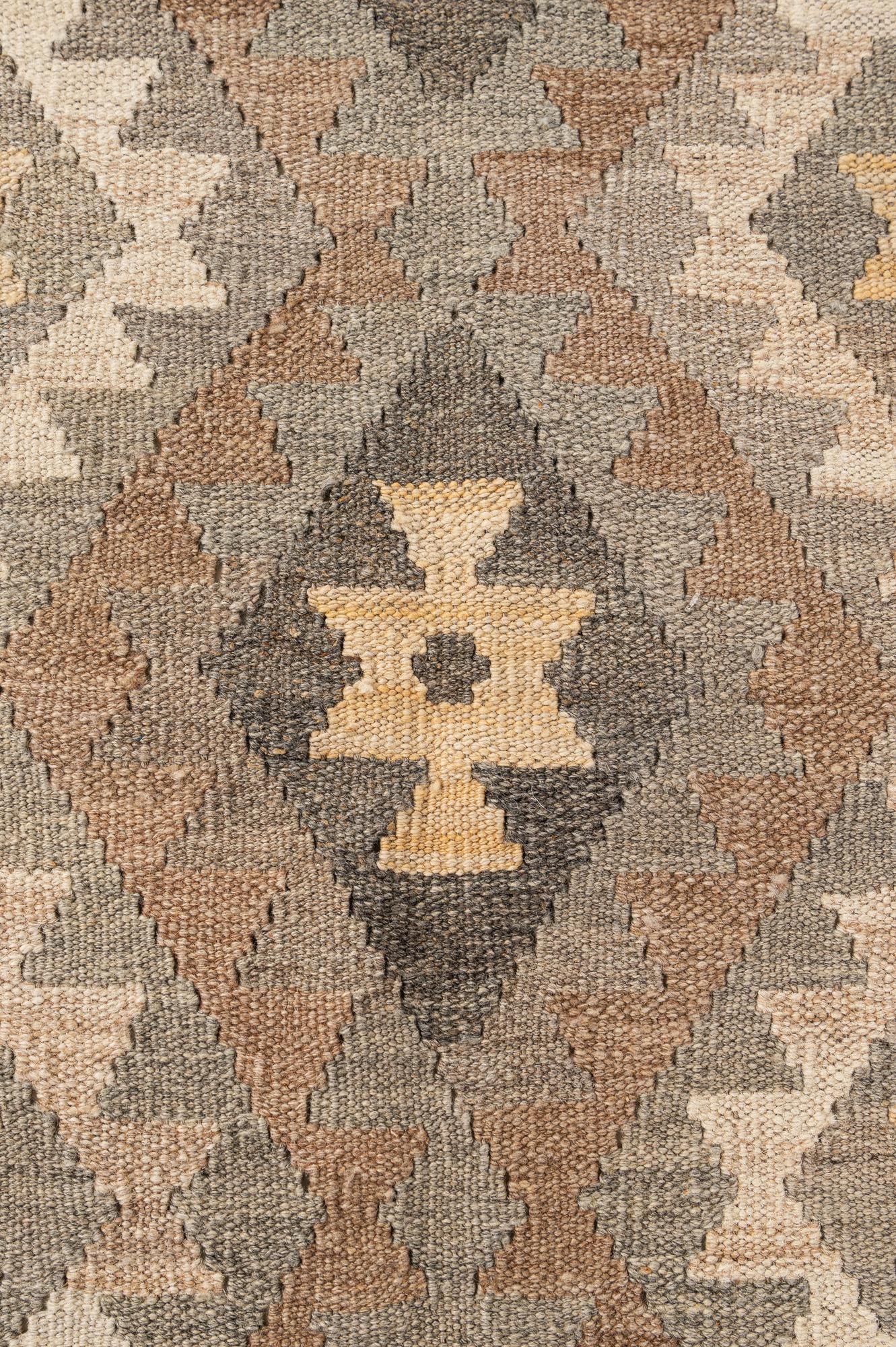 5' 2 x 6' 3 Hand Woven Kilim Maymana Wool Rug