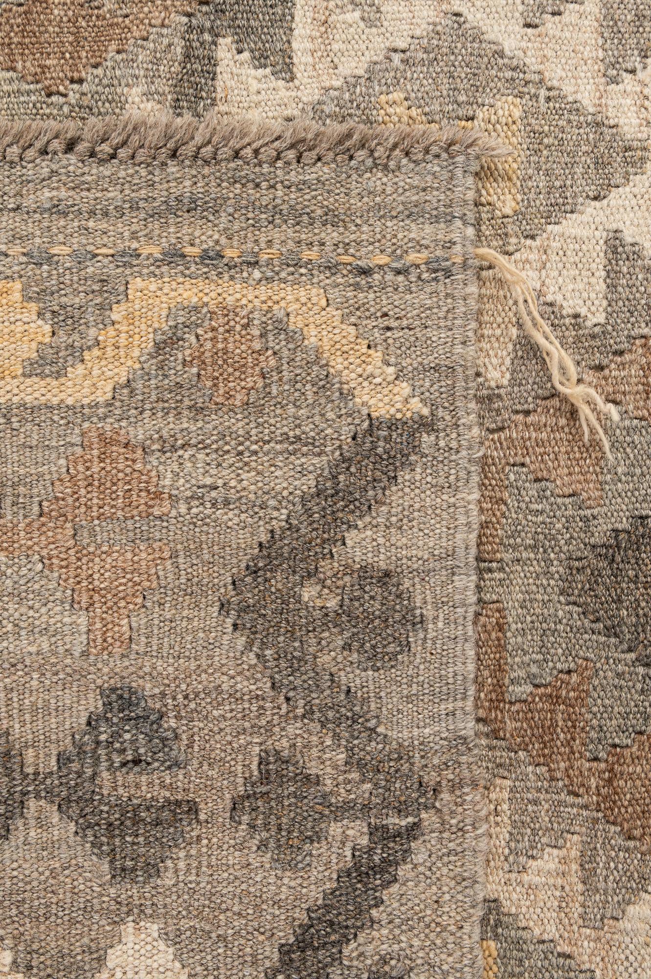 5' 2 x 6' 3 Hand Woven Kilim Maymana Wool Rug