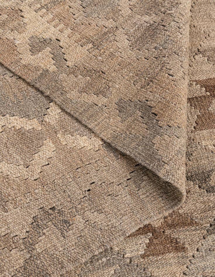 Detail image of 5' 2 x 6' 3  Hand Woven Kilim Maymana Wool Rug