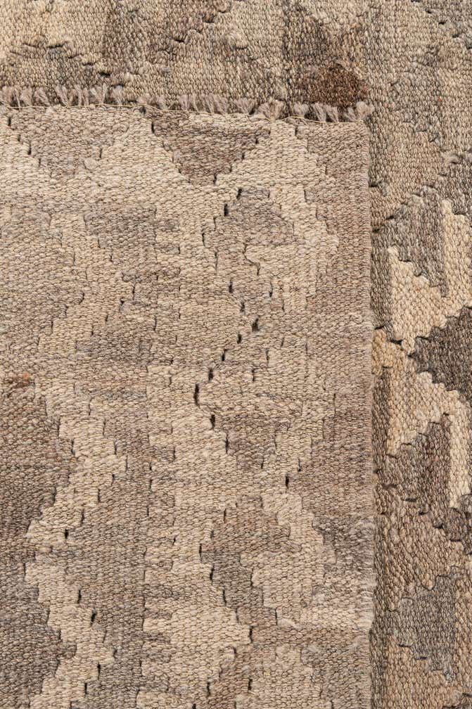5' 2 x 6' 3 Hand Woven Kilim Maymana Wool Rug