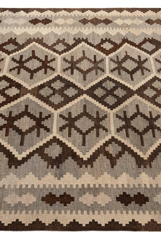 Detail image of 5' 2 x 6' 5 Hand Woven Kilim Maymana Wool Rug