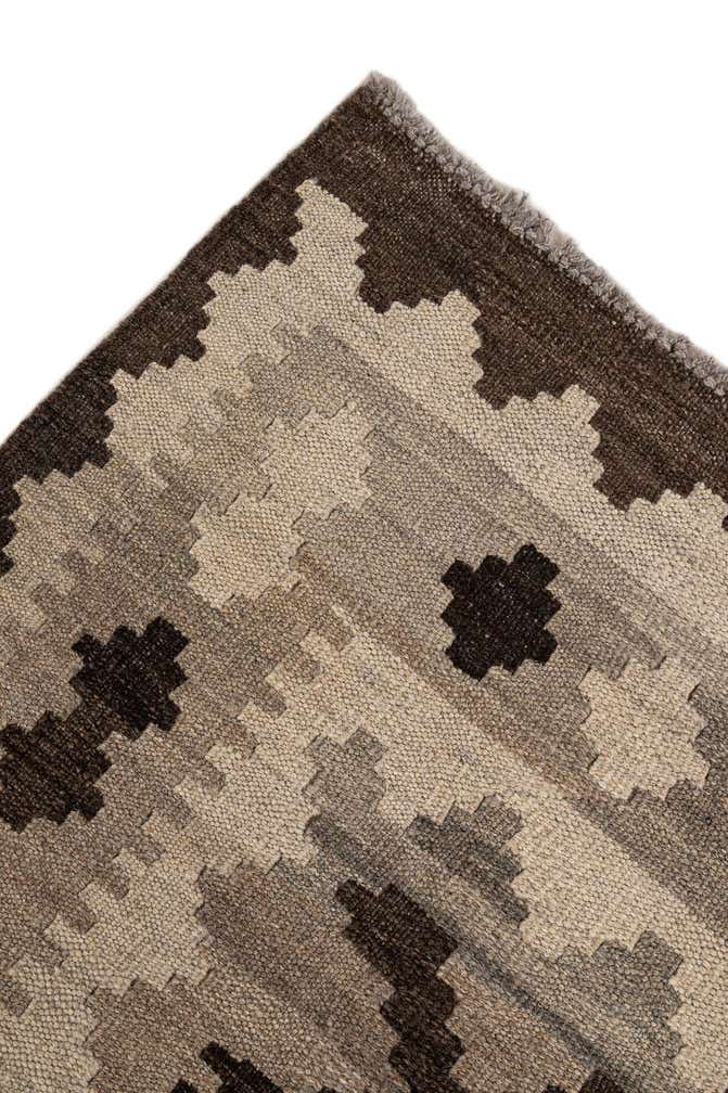 5' 2 x 6' 5 Hand Woven Kilim Maymana Wool Rug