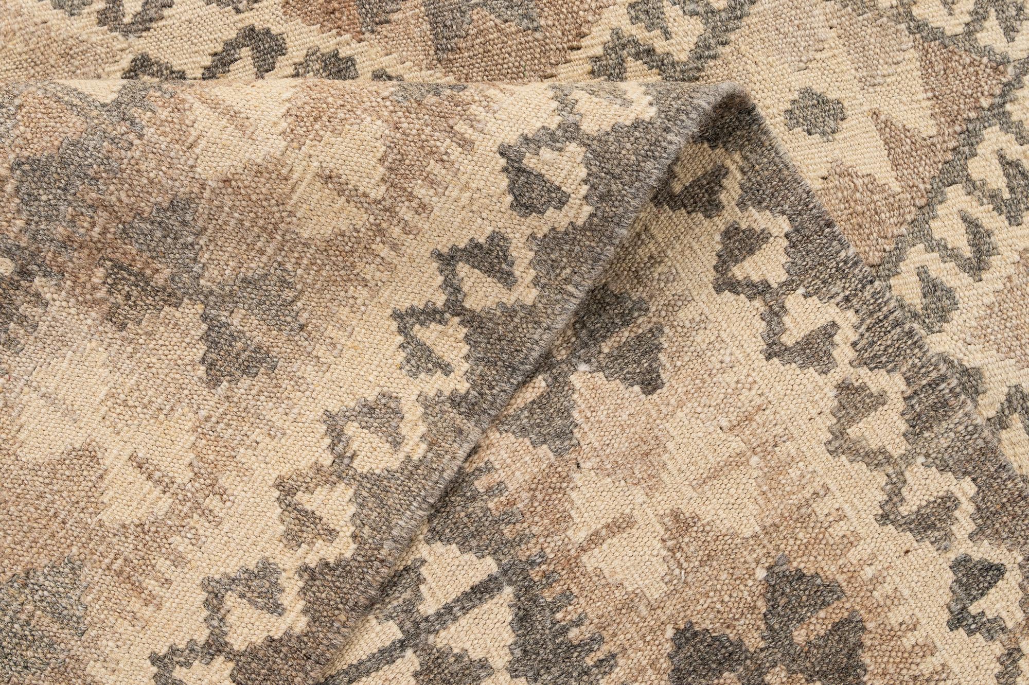5' 4 x 6' 7 Hand Woven Kilim Maymana Wool Rug