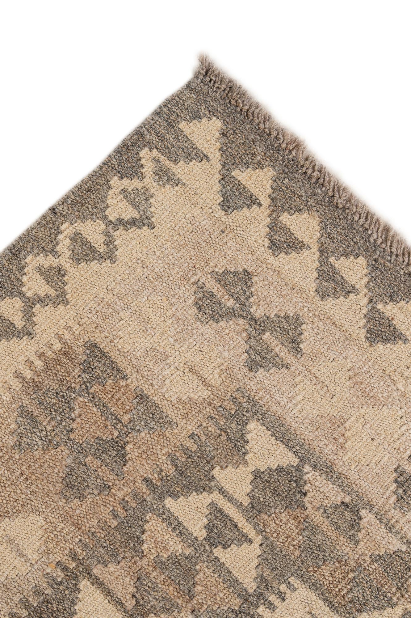 5' 4 x 6' 7 Hand Woven Kilim Maymana Wool Rug