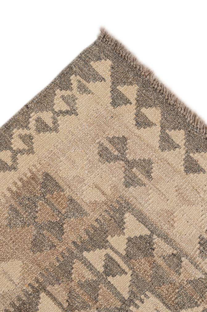 5' 4 x 6' 7 Hand Woven Kilim Maymana Wool Rug