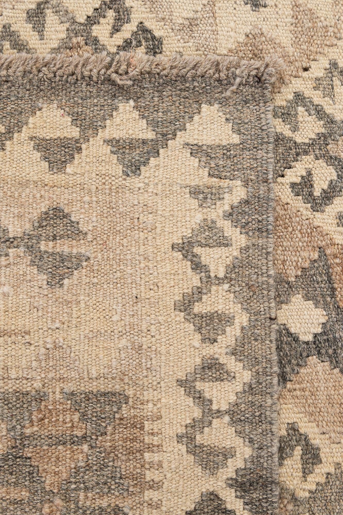 5' 4 x 6' 7 Hand Woven Kilim Maymana Wool Rug