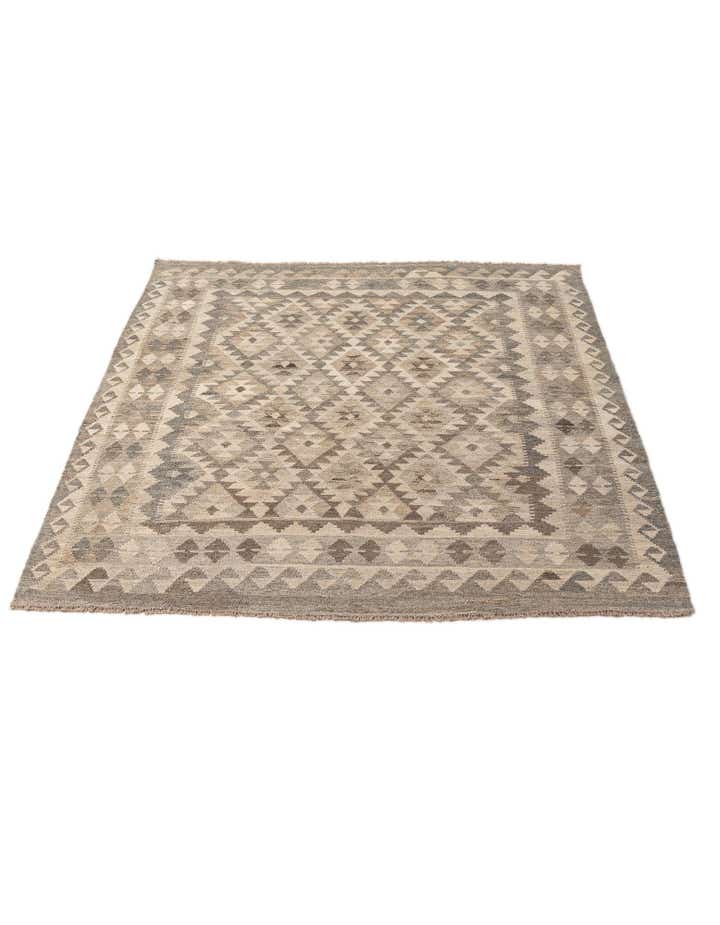 5' 4 x 6' 8 Hand Woven Kilim Maymana Wool Rug