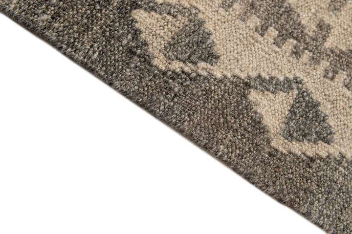 5' 4 x 6' 8 Hand Woven Kilim Maymana Wool Rug