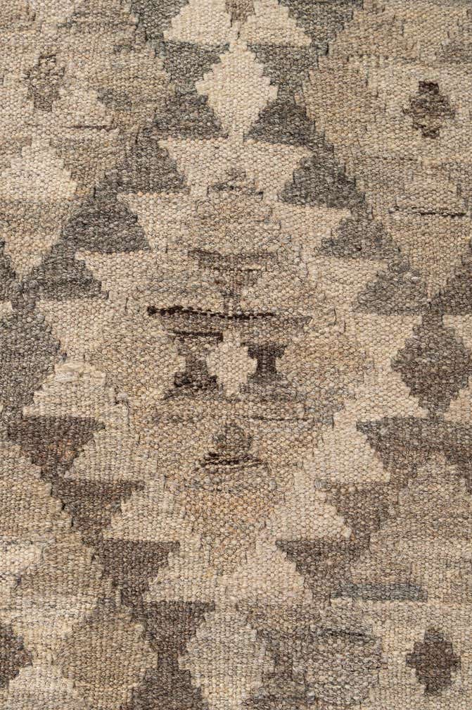 5' 4 x 6' 8 Hand Woven Kilim Maymana Wool Rug