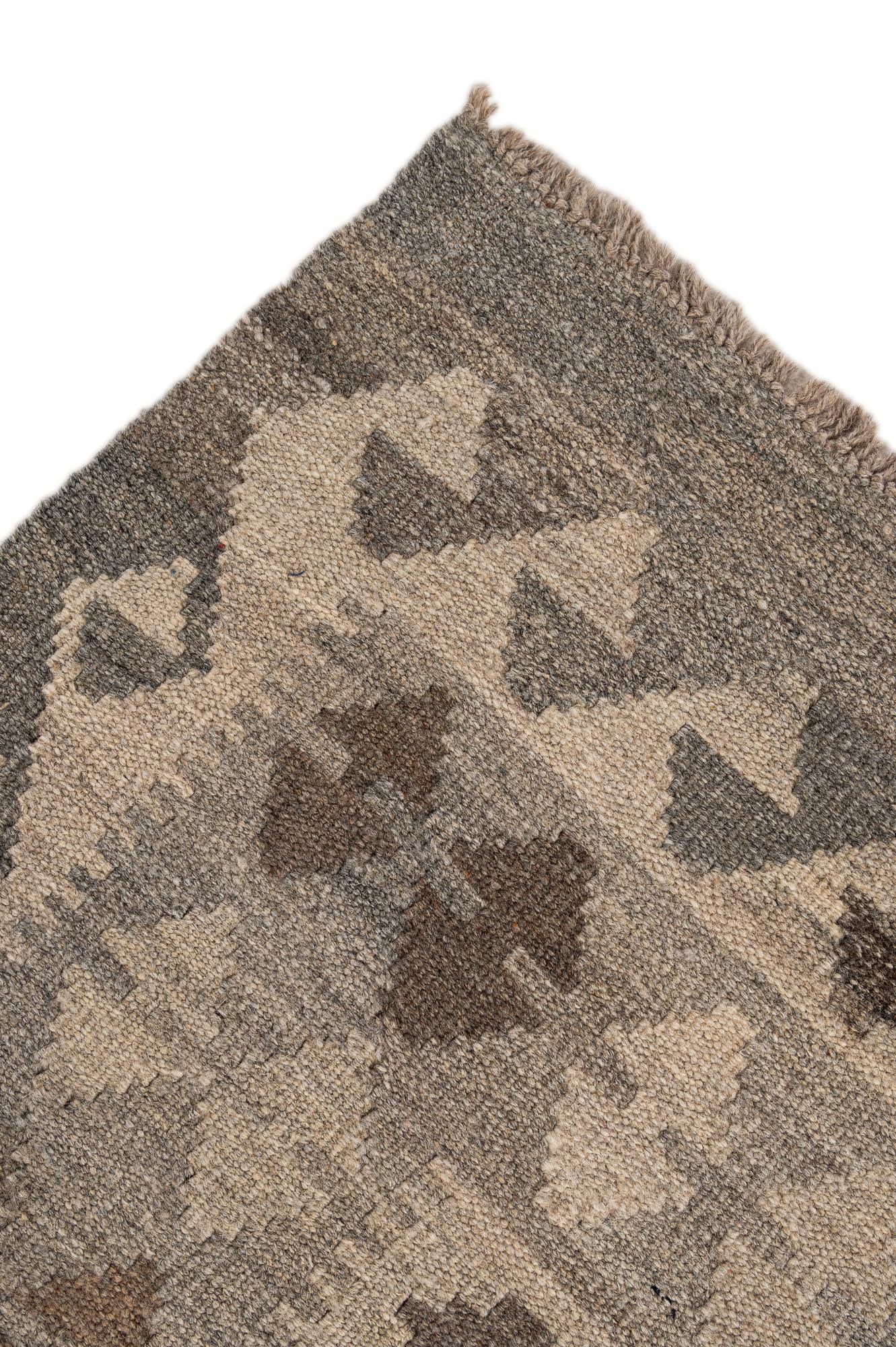 5' 4 x 6' 8 Hand Woven Kilim Maymana Wool Rug