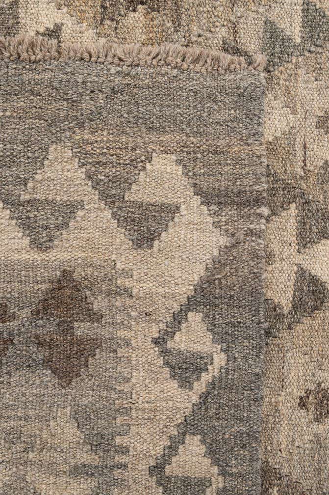 5' 4 x 6' 8 Hand Woven Kilim Maymana Wool Rug