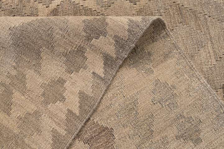 5' 3 x 6' 8 Hand Woven Kilim Maymana Wool Rug