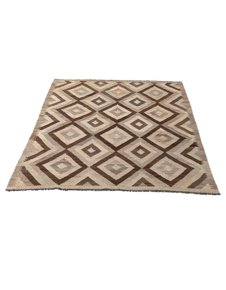 Detail image of 5' x 6' 7 Hand Woven Kilim Maymana Wool Rug