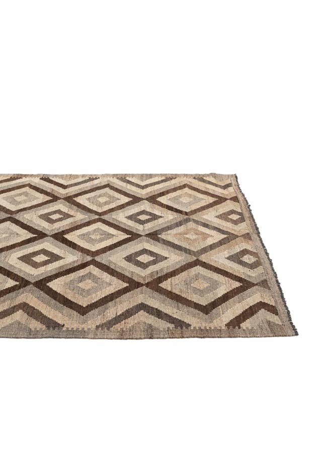 Detail image of 5' x 6' 7 Hand Woven Kilim Maymana Wool Rug