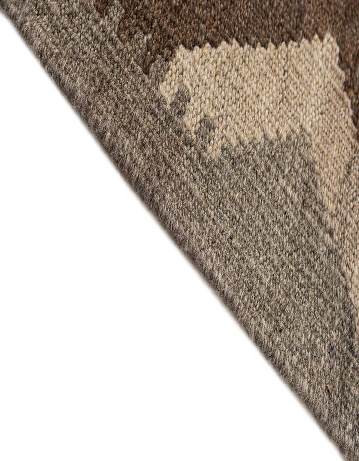 Detail image of 5' x 6' 7  Hand Woven Kilim Maymana Wool Rug