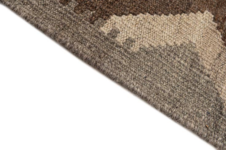 Detail image of 5' x 6' 7 Hand Woven Kilim Maymana Wool Rug