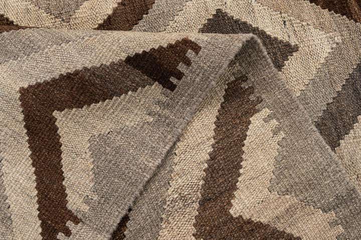 5' x 6' 7 Hand Woven Kilim Maymana Wool Rug