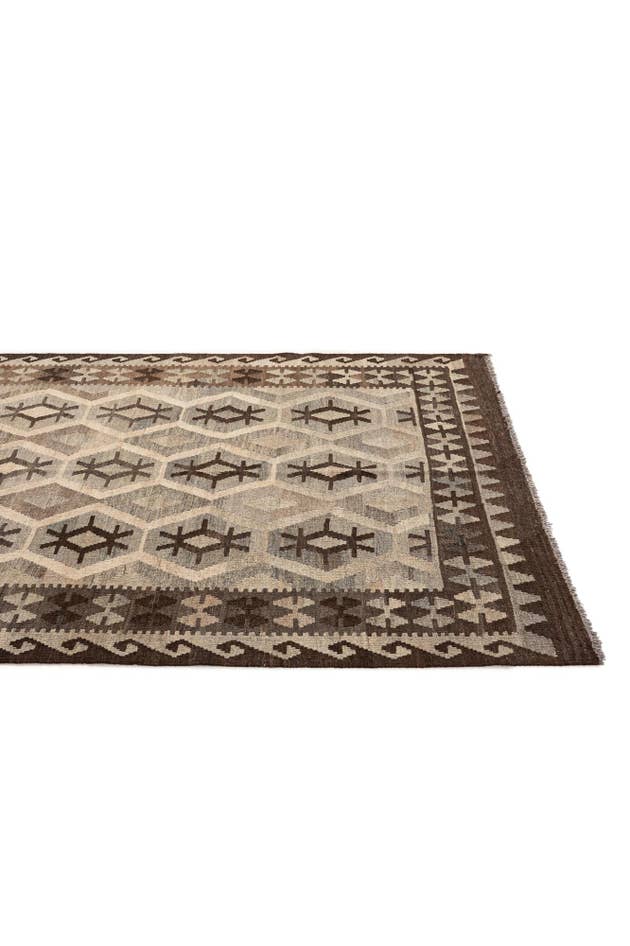 Detail image of 5' x 6' 6 Hand Woven Kilim Maymana Wool Rug