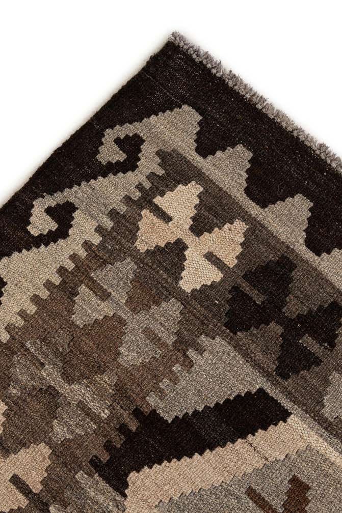 5' x 6' 6 Hand Woven Kilim Maymana Wool Rug