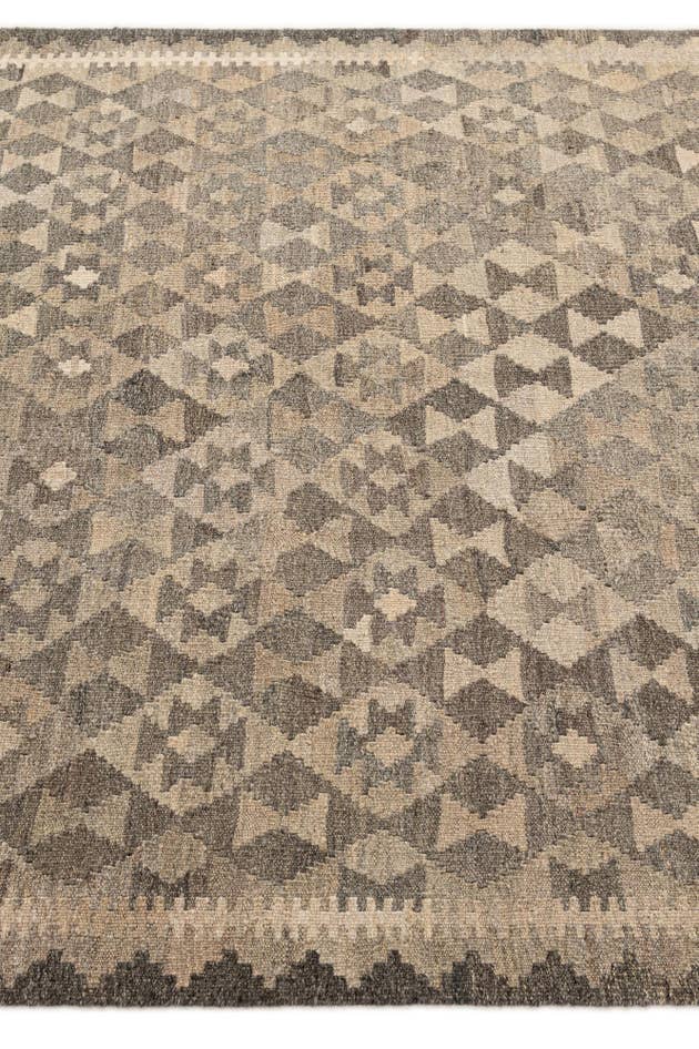 Detail image of 5' 1 x 6' 6 Hand Woven Kilim Maymana Wool Rug