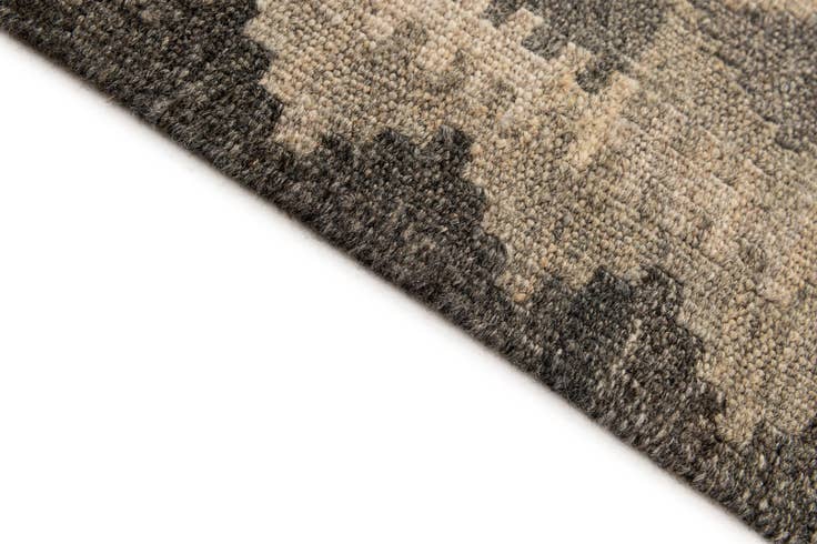 Detail image of 5' 1 x 6' 6 Hand Woven Kilim Maymana Wool Rug