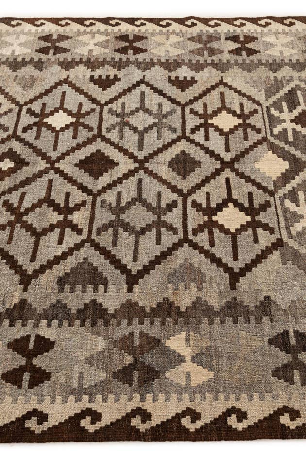 Detail image of 5' 5 x 6' 8 Hand Woven Kilim Maymana Wool Rug