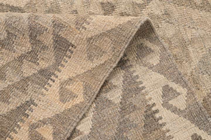 5' 3 x 6' 7 Hand Woven Kilim Maymana Wool Rug