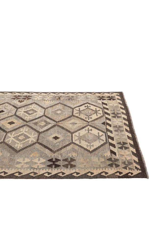 Detail image of 5' 2 x 6' 6 Hand Woven Kilim Maymana Wool Rug