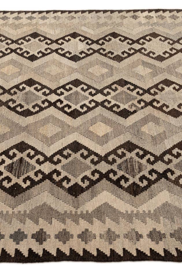 Detail image of 5' 4 x 6' 8 Hand Woven Kilim Maymana Wool Rug