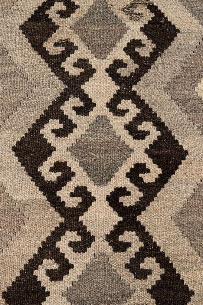 5' 4 x 6' 8 Hand Woven Kilim Maymana Wool Rug