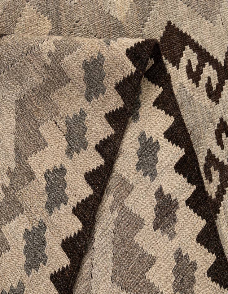 Detail image of 5' 4 x 6' 8  Hand Woven Kilim Maymana Wool Rug