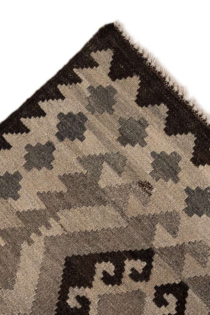 5' 4 x 6' 8 Hand Woven Kilim Maymana Wool Rug