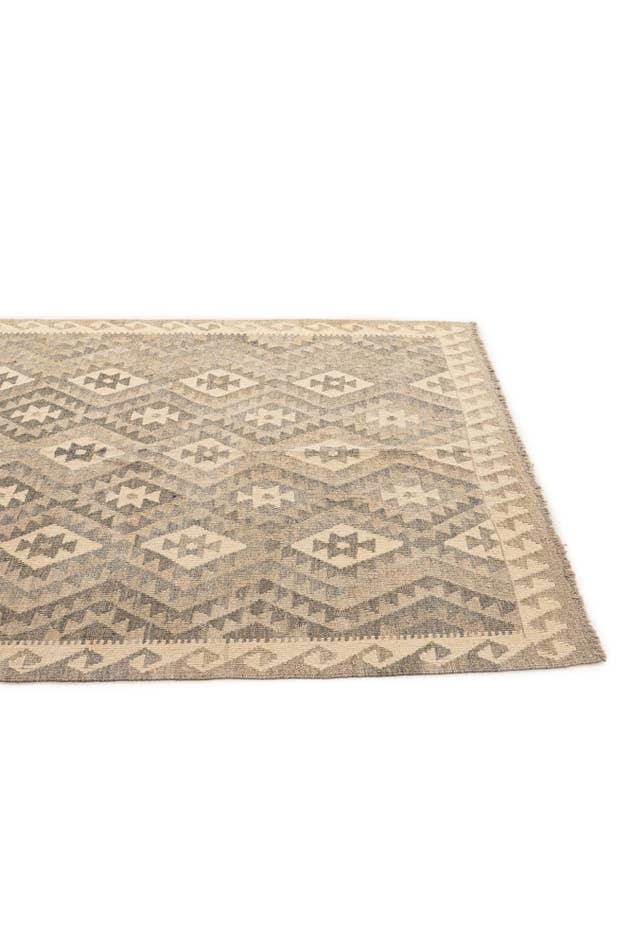 Detail image of 5' 3 x 6' 8 Hand Woven Kilim Maymana Wool Rug