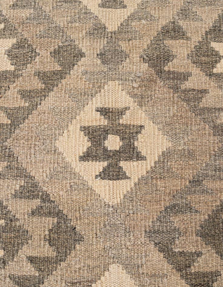 Detail image of 5' 3 x 6' 8  Hand Woven Kilim Maymana Wool Rug