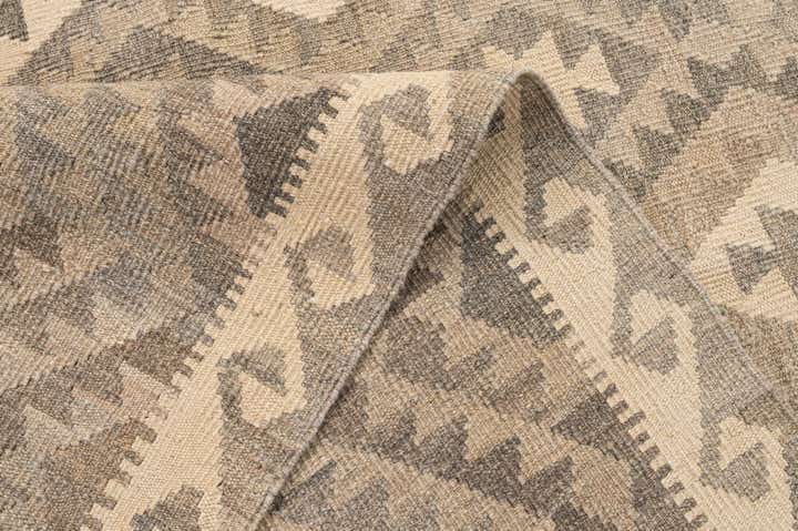 5' 3 x 6' 8 Hand Woven Kilim Maymana Wool Rug