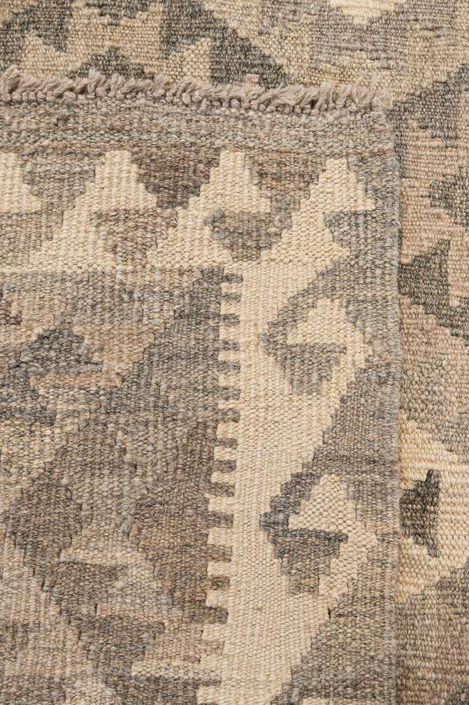 5' 3 x 6' 8 Hand Woven Kilim Maymana Wool Rug