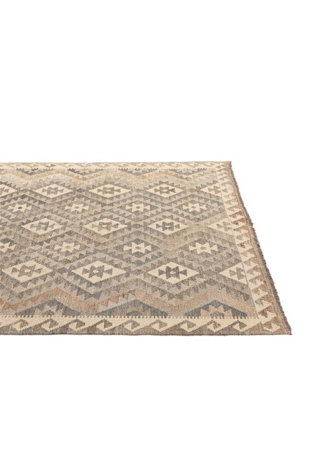 Detail image of 5' 1 x 6' 6 Hand Woven Kilim Maymana Wool Rug