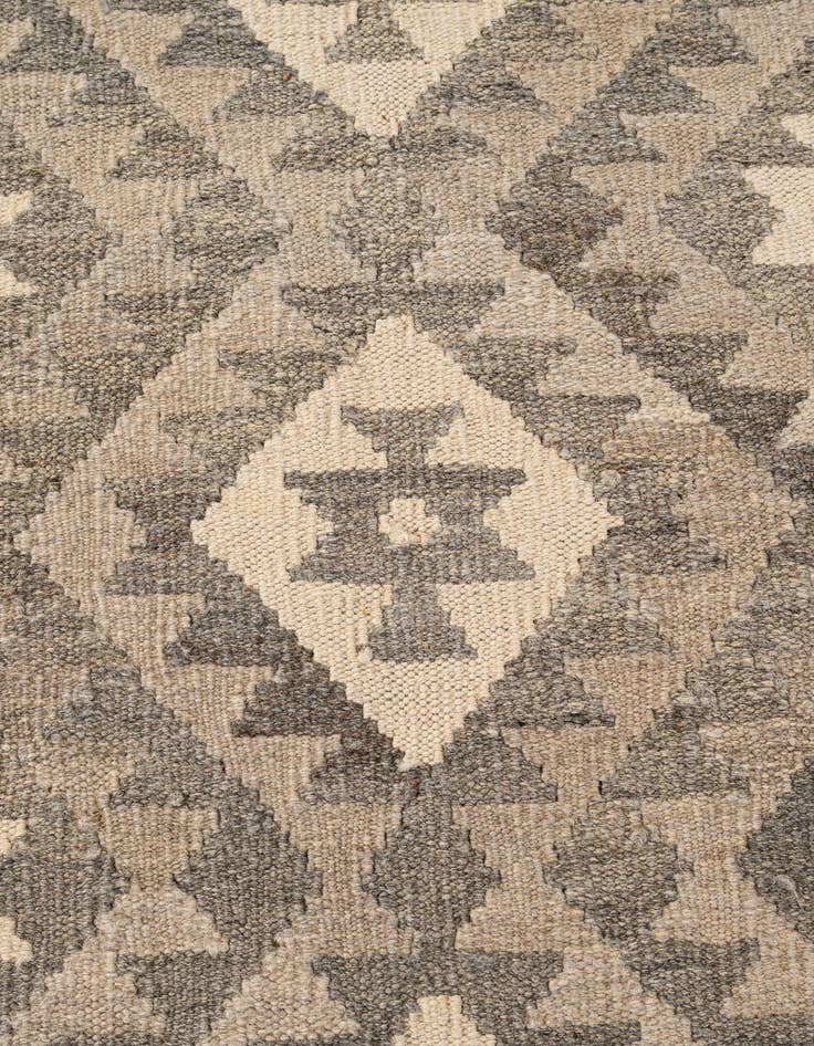 Detail image of 5' 1 x 6' 6  Hand Woven Kilim Maymana Wool Rug