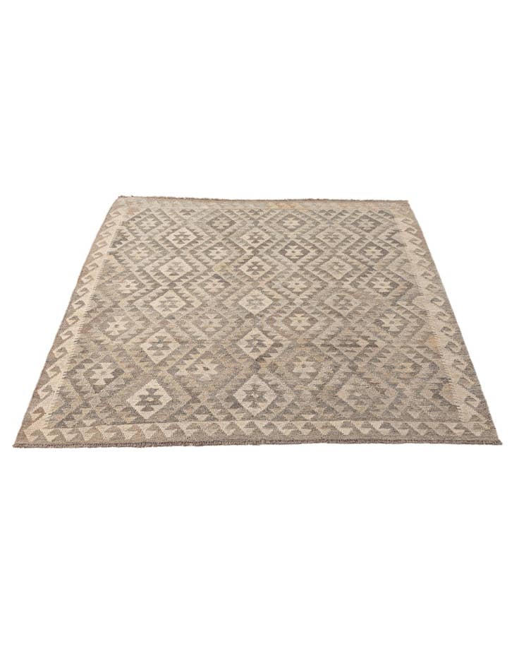 Detail image of 5' 4 x 6' 6 Hand Woven Kilim Maymana Wool Rug