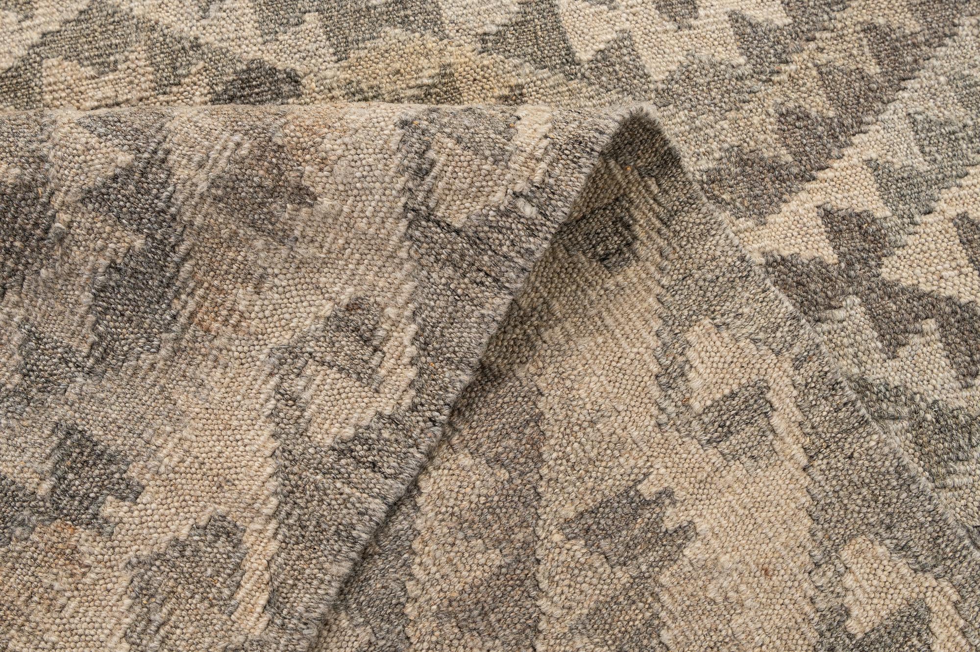 5' 4 x 6' 6 Hand Woven Kilim Maymana Wool Rug