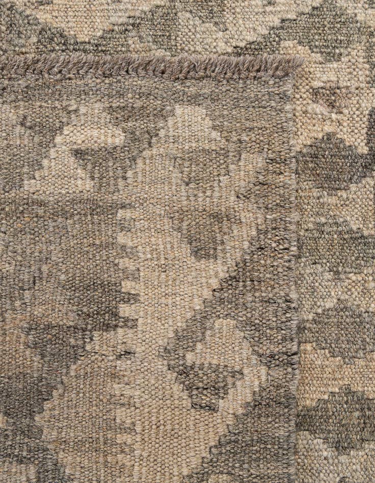 Detail image of 5' 4 x 6' 6  Hand Woven Kilim Maymana Wool Rug