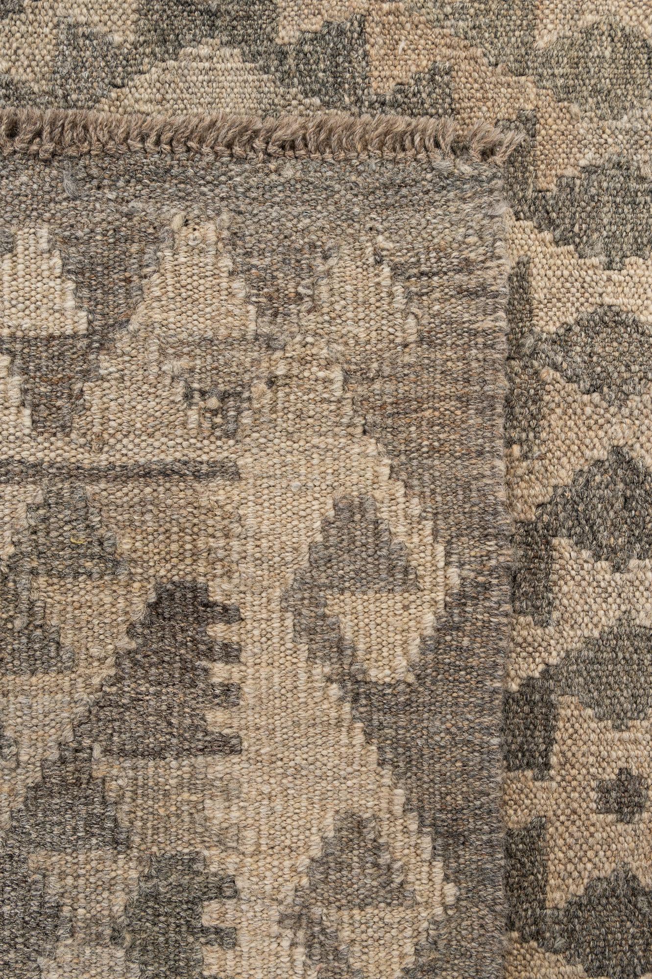 5' 2 x 6' 3 Hand Woven Kilim Maymana Wool Rug