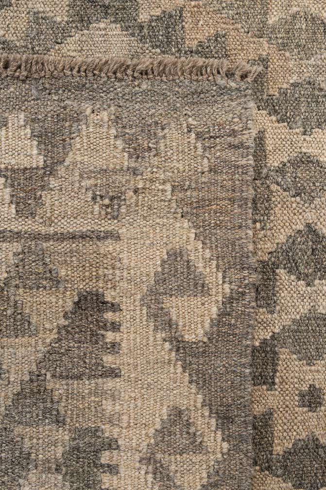 5' 2 x 6' 3 Hand Woven Kilim Maymana Wool Rug