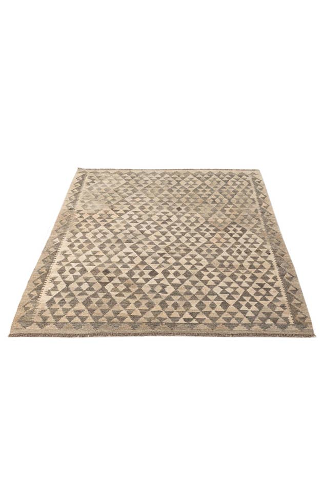 Detail image of 5' 4 x 6' 9 Hand Woven Kilim Maymana Wool Rug