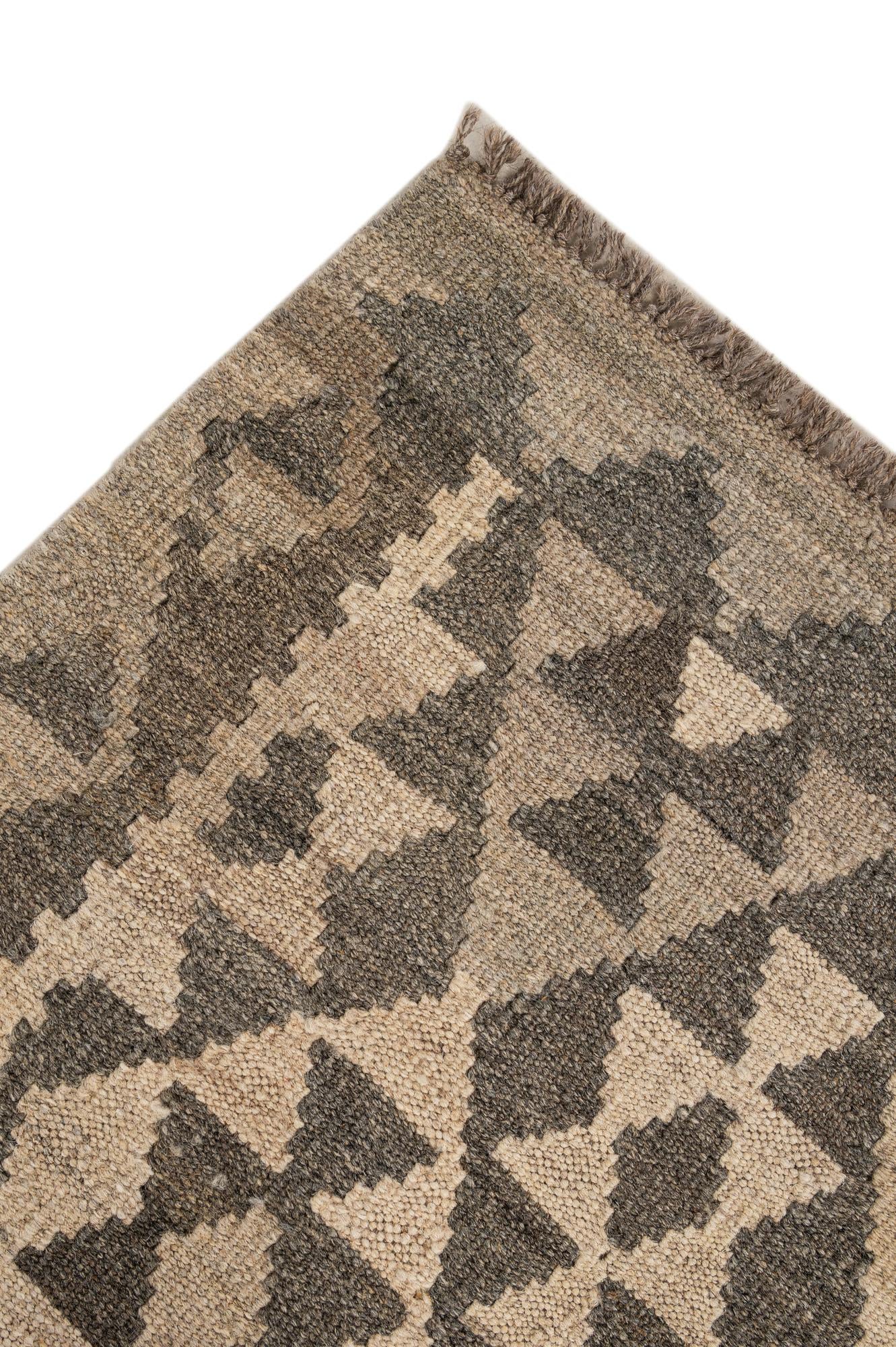 5' 4 x 6' 9 Hand Woven Kilim Maymana Wool Rug
