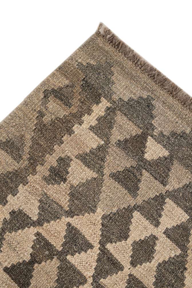 5' 4 x 6' 9 Hand Woven Kilim Maymana Wool Rug
