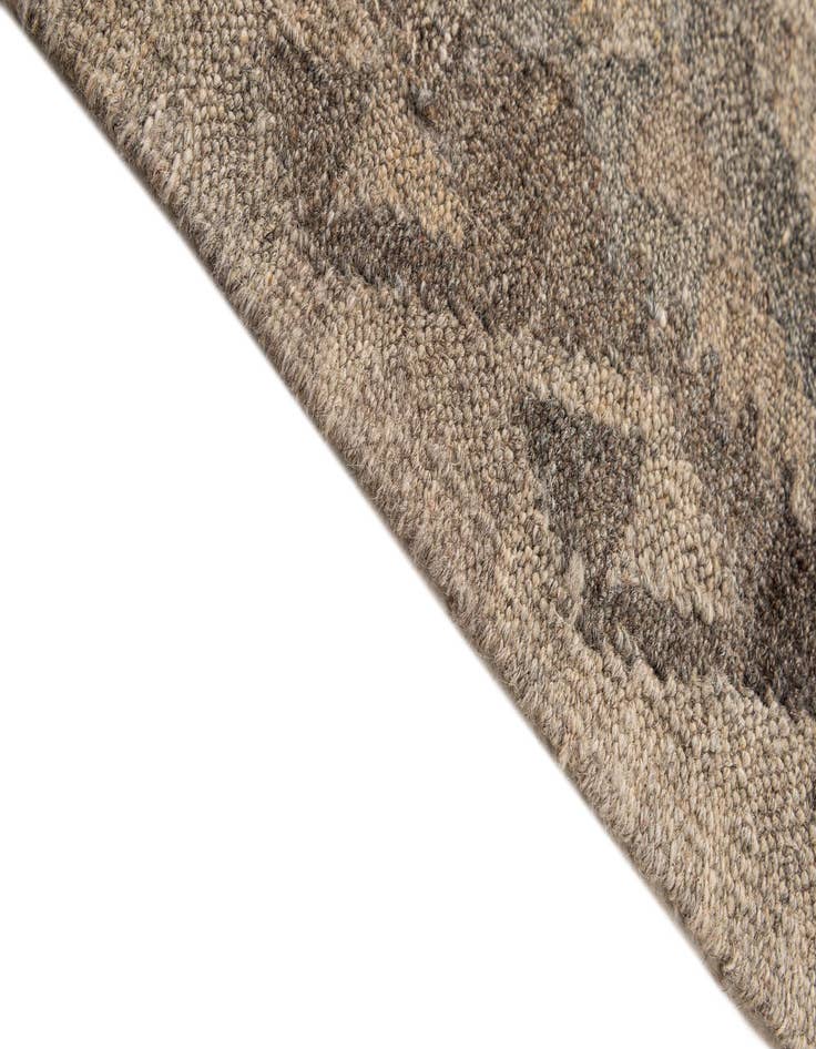 Detail image of 5' 3 x 6' 5  Hand Woven Kilim Maymana Wool Rug