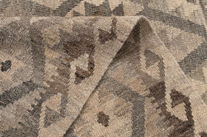 5' 3 x 6' 5 Hand Woven Kilim Maymana Wool Rug