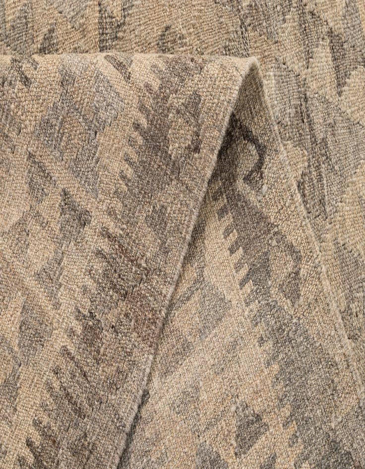 Detail image of 5' 2 x 6' 6  Hand Woven Kilim Maymana Wool Rug