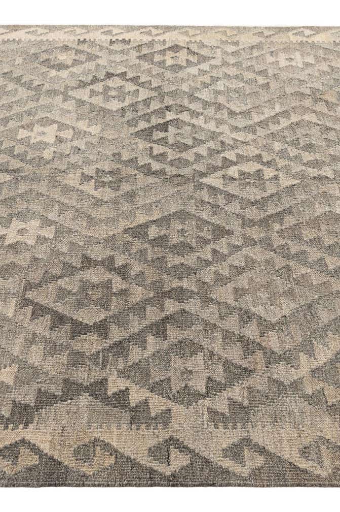 5' 4 x 6' 7 Hand Woven Kilim Maymana Wool Rug